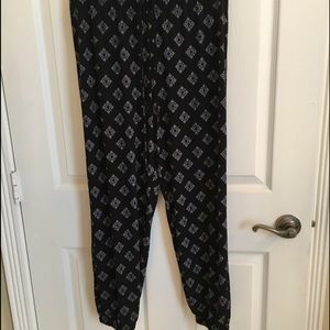 ALFANI Black and white pants
